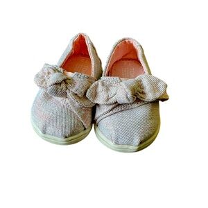 Infant Tom's in Rose Cloud Twill Glimmer size 2